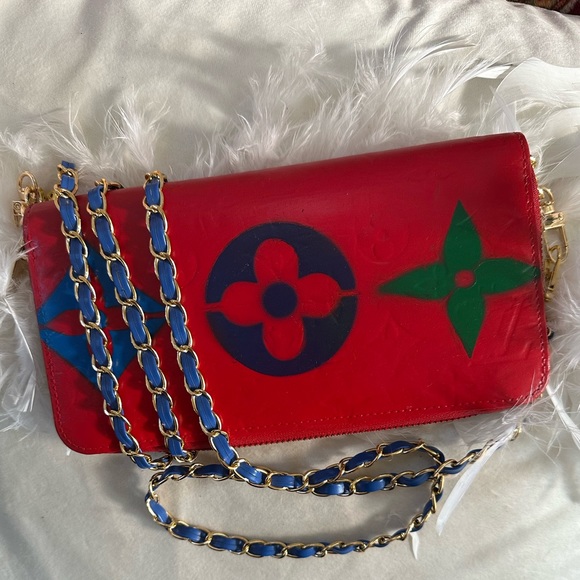 Louis Vuitton Handbags - Louis Vuitton Vernis Enamel Patent Leather  Zip Around Long Wallet & chain